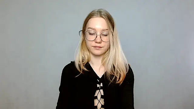 Snapshot of cindi_hot chatting on February 2025 11:44:02 AM cindi hot online show from February 2025 11:44:02 AM