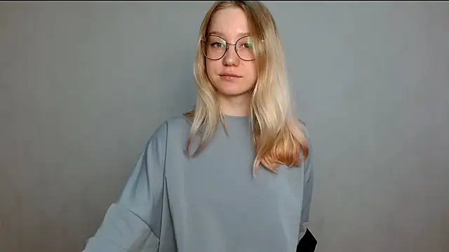 Snapshot of cindi_hot chatting on March 2025 11:28:01 AM cindi hot online show from March 2025 11:28:01 AM