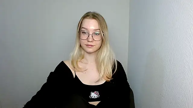 Snapshot of cindi_hot chatting on March 2025 08:09:02 AM cindi hot online show from March 2025 08:09:02 AM