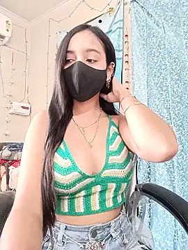 Snapshot of Parinaaz18 chatting on January 2025 08:14:02 AM Parinaaz18 online show from January 2025 08:14:02 AM