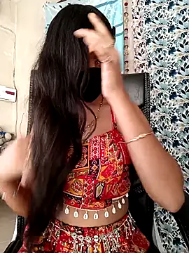 Snapshot of Parinaaz18 chatting on September 2025 02:00:02 AM Parinaaz18 online show from September 2025 02:00:02 AM