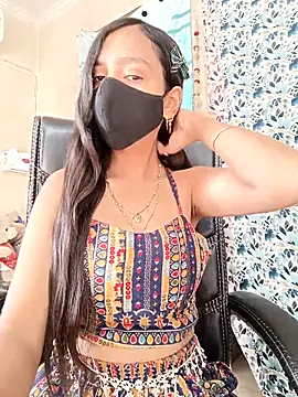 Snapshot of Parinaaz18 chatting on September 2025 02:11:02 AM Parinaaz18 online show from September 2025 02:11:02 AM