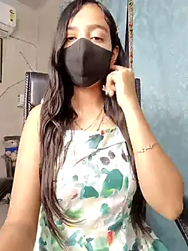 Snapshot of Parinaaz18 chatting on December 2025 01:46:02 AM Parinaaz18 online show from December 2025 01:46:02 AM