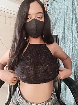 Snapshot of Parinaaz18 chatting on June 2026 01:26:02 AM Parinaaz18 online show from June 2026 01:26:02 AM
