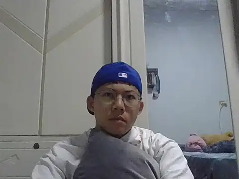 ZHIIz online show from March 2026 01:05:01 PM