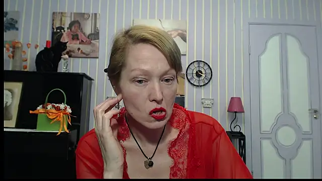 Snapshot of Marquise555 chatting on March 2026 05:08:01 PM Marquise555 online show from March 2026 05:08:01 PM