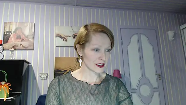 Snapshot of Marquise555 chatting on April 2026 05:18:01 PM Marquise555 online show from April 2026 05:18:01 PM