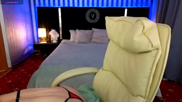 Lexi Si online show from November 2025 07:23:02 AM