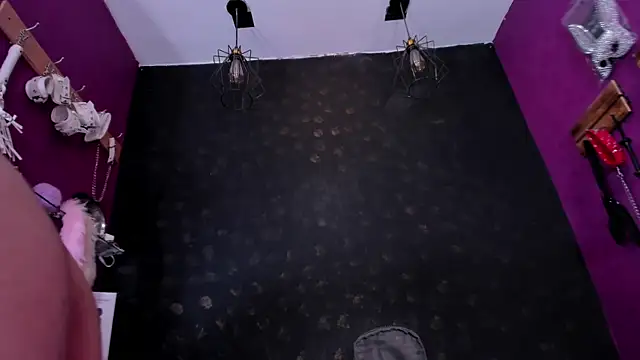 Alexa Slave online show from October 2025 11:53:01 AM