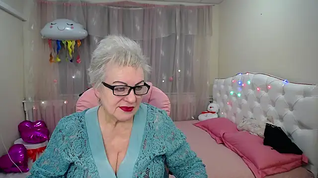 KayleSmoll online show from January 2025 07:28:02 PM