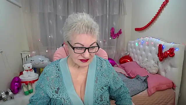 KayleSmoll online show from March 2025 07:38:01 PM