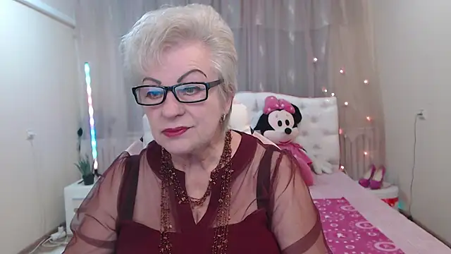 KayleSmoll online show from September 2025 06:53:01 PM