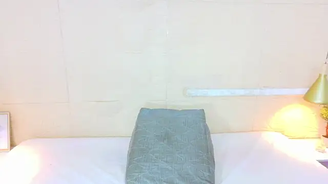 Shamiraa moore online show from April 2026 06:01:02 PM