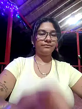 Sofythom1 online show from December 2024 01:02:02 AM