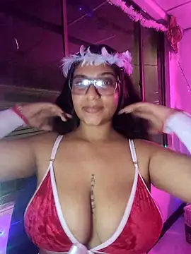 Sofythom1 online show from December 2024 06:37:02 AM