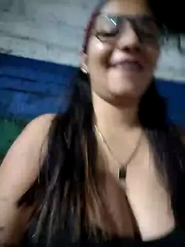 Sofythom1 online show from February 2025 01:04:02 AM