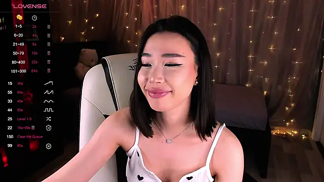 sensualily online show from February 2025 09:06:02 PM