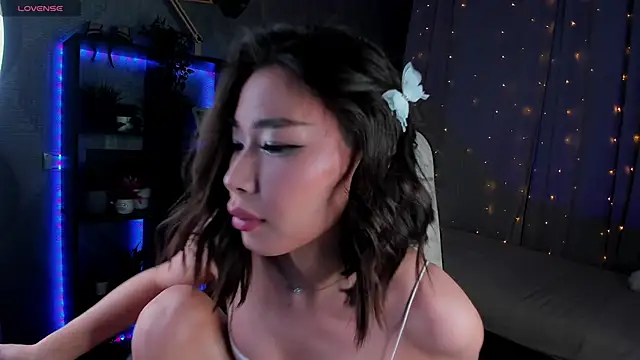 sensualily online show from March 2025 06:10:02 PM