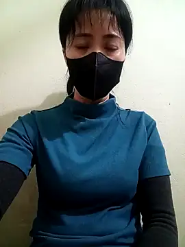 Snapshot of YunLem chatting on January 2025 01:13:02 PM YunLem online show from January 2025 01:13:02 PM