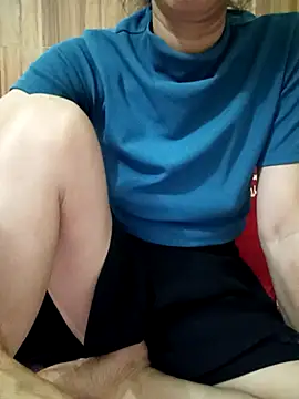 YunLem online show from November 2025 02:28:02 PM