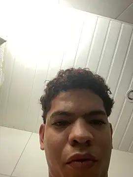 Snapshot of RDbruto chatting on December 2024 06:20:02 AM RDbruto online show from December 2024 06:20:02 AM