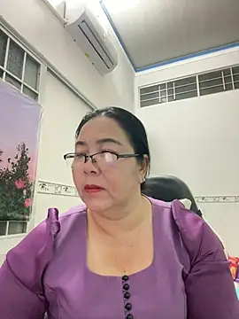 Snapshot of NDith chatting on March 2025 01:29:01 PM NDith online show from March 2025 01:29:01 PM