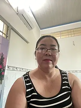 Snapshot of NDith chatting on March 2025 07:26:01 AM NDith online show from March 2025 07:26:01 AM