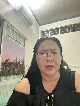 Snapshot of NDith chatting on March 2025 09:37:01 PM NDith online show from March 2025 09:37:01 PM