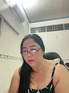 Snapshot of NDith chatting on March 2025 08:19:02 PM NDith online show from March 2025 08:19:02 PM