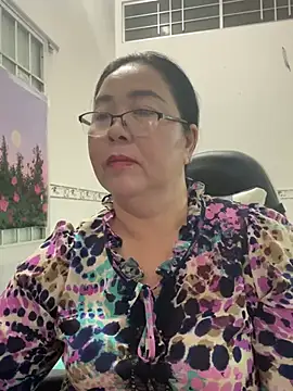 Snapshot of NDith chatting on March 2025 11:21:02 PM NDith online show from March 2025 11:21:02 PM