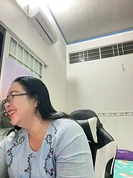 Snapshot of NDith chatting on March 2025 09:34:01 PM NDith online show from March 2025 09:34:01 PM