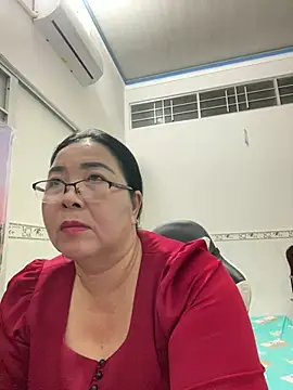 Snapshot of NDith chatting on March 2025 12:25:01 PM NDith online show from March 2025 12:25:01 PM