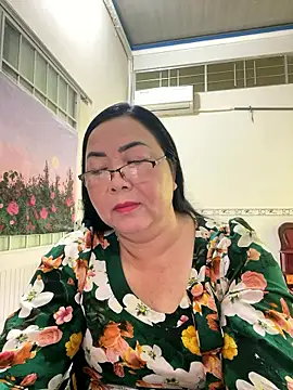 Snapshot of NDith chatting on September 2025 11:27:02 PM NDith online show from September 2025 11:27:02 PM