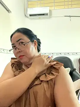 Snapshot of NDith chatting on September 2025 08:26:01 AM NDith online show from September 2025 08:26:01 AM