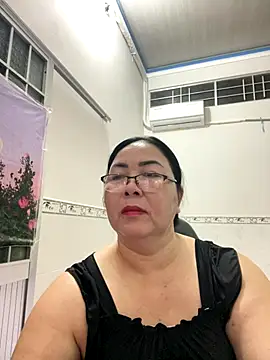 Snapshot of NDith chatting on September 2025 11:56:01 AM NDith online show from September 2025 11:56:01 AM