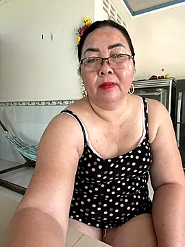 Snapshot of NDith chatting on October 2025 12:51:01 AM NDith online show from October 2025 12:51:01 AM