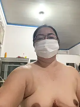 Snapshot of NDith chatting on October 2025 11:30:01 AM NDith online show from October 2025 11:30:01 AM