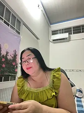 Snapshot of NDith chatting on October 2025 12:26:01 PM NDith online show from October 2025 12:26:01 PM