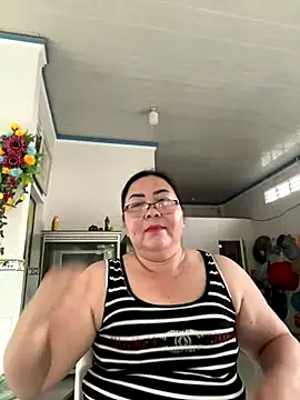 Snapshot of NDith chatting on October 2025 10:04:01 AM NDith online show from October 2025 10:04:01 AM