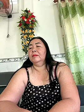 Snapshot of NDith chatting on October 2025 12:47:01 AM NDith online show from October 2025 12:47:01 AM