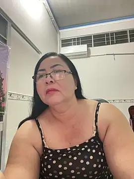 Snapshot of NDith chatting on October 2025 01:15:02 PM NDith online show from October 2025 01:15:02 PM