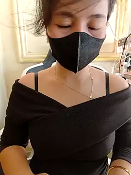 lyna bl online show from March 2025 04:35:02 AM