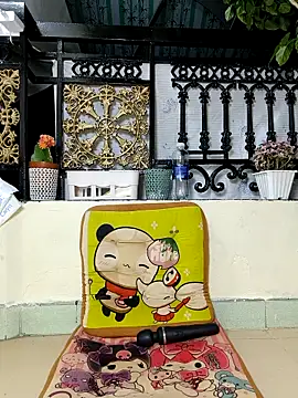 lyna bl online show from April 2026 01:32:02 PM