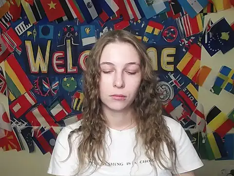 Snapshot of StrangerGi chatting on March 2026 07:04:02 AM StrangerGi online show from March 2026 07:04:02 AM