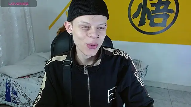 Matthew Boy  online show from January 2025 06:31:02 AM