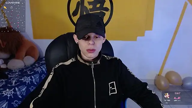 Matthew Boy  online show from February 2025 04:48:02 AM