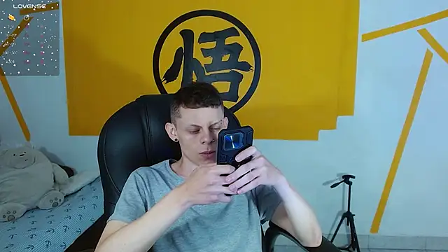 Matthew Boy  online show from February 2025 01:49:02 PM