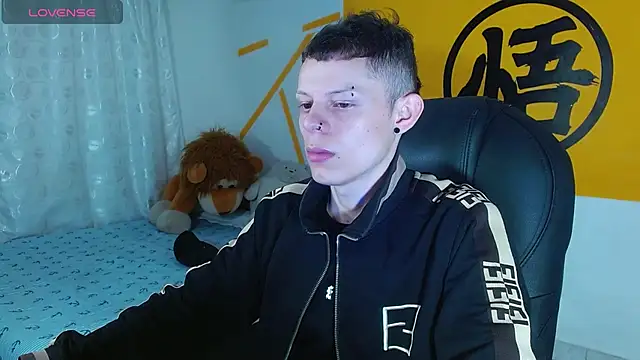 Matthew Boy  online show from February 2025 01:32:01 PM