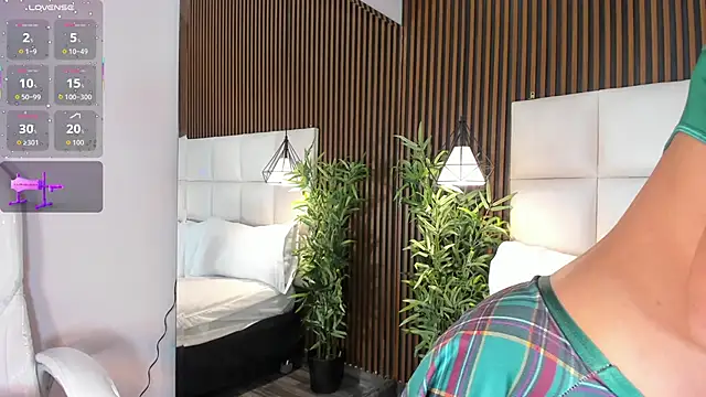 CailynBrowm online show from October 2025 04:46:02 AM