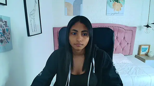 Snapshot of shaneelle chatting on January 2026 03:11:01 AM shaneelle online show from January 2026 03:11:01 AM